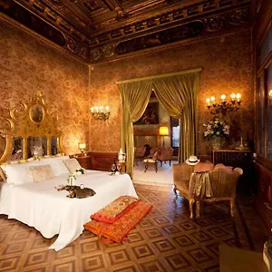 Palazzetto Pisani Grand Canal 4*, Venezia Italia